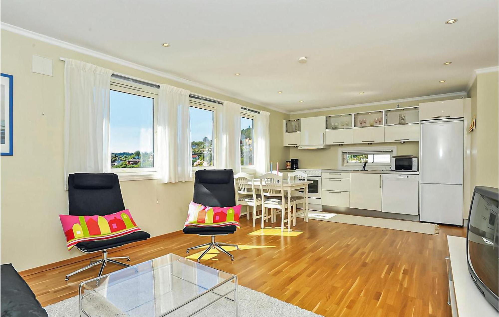 Cozy Apartment In Straumsgrend With Kitchen Bergen Eksteriør billede