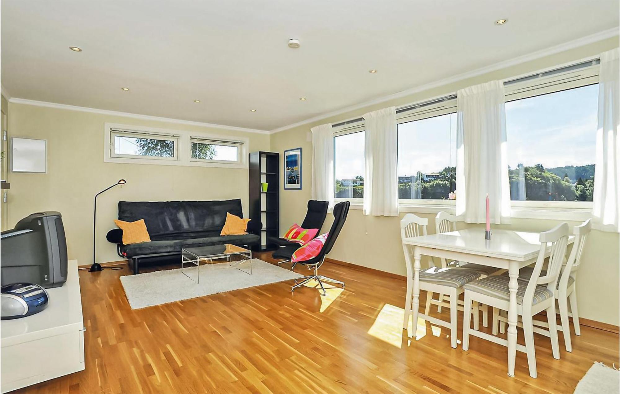 Cozy Apartment In Straumsgrend With Kitchen Bergen Eksteriør billede